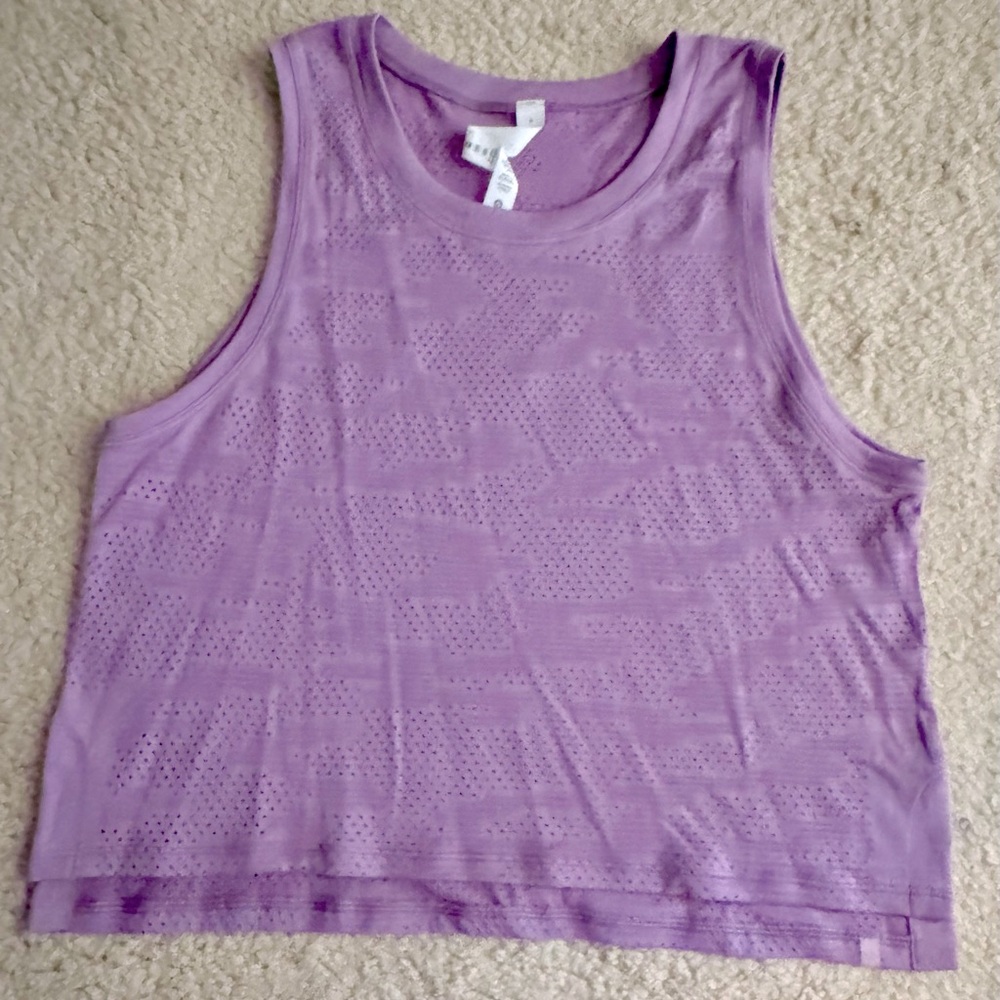 Lululemon tank